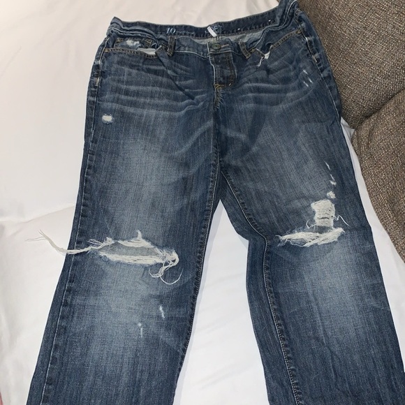 Gently Loved Ann Taylor LOFT Distressed Boyfriend Jeans - Picture 5 of 10